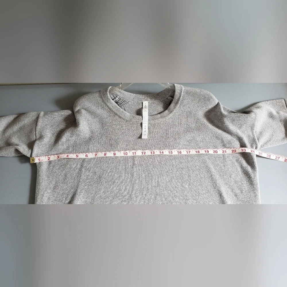 Lululemon Bhakti Reality Short Sleeve Knit Sweater Heathered Medium Gray Size 8
